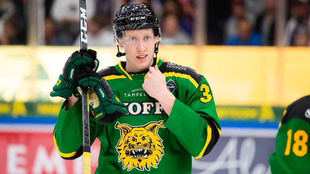 Lassi Thomson on pudotettu Ilveksen kolmanteen pakkipariin.