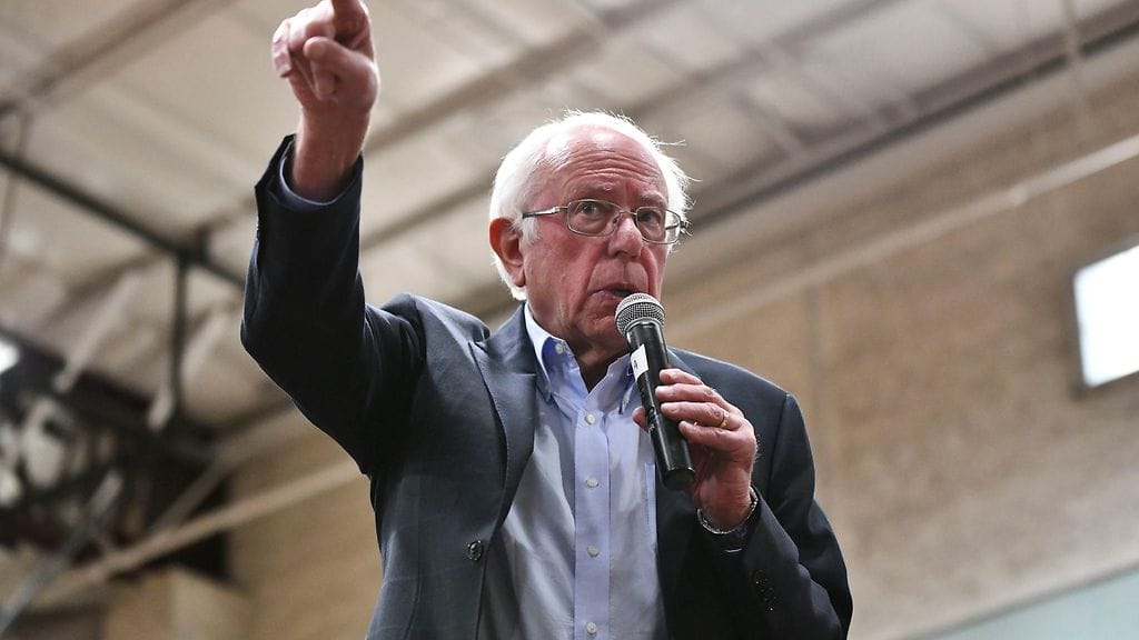 Sandersilla oli epämukava tunne rinnassaan tiistaina järjestetyn kampanjatilaisuuden aikana. Sairaalatutkimuksissa ilmeni, että Sandersilla oli tukos valtimosuonessa.