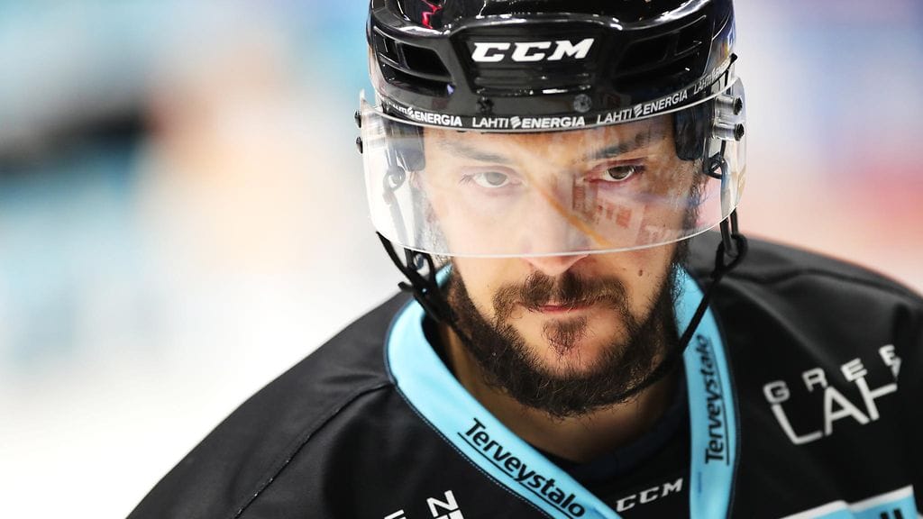 Juhamatti Aaltonen ampui Pelicansin 1–1-tasoituksen Ilvestä vastaan.