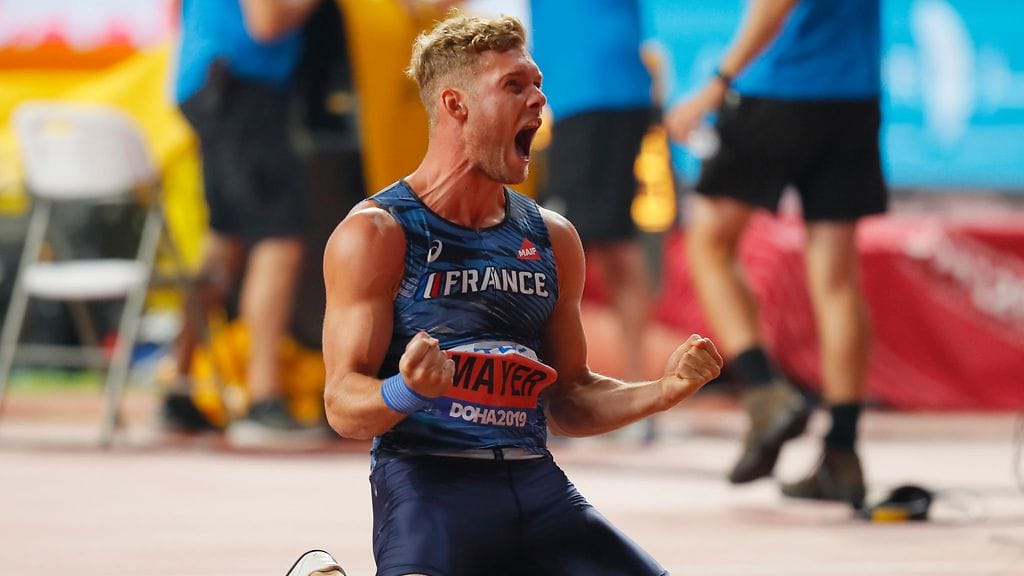 Kevin Mayer on hirmuiskussa.