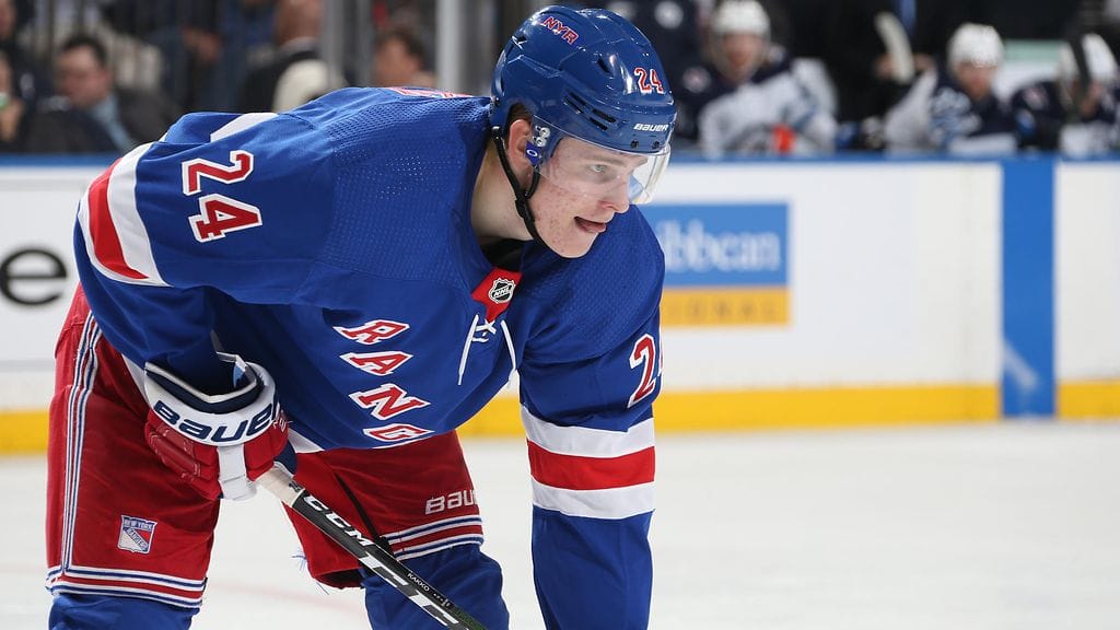 Kaapo Kakko pelasi lupaavan NHL-debyytin New York Rangersin paidassa.