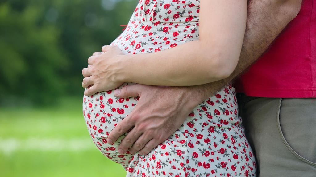 Kun kentuckylaisen Jared Brewerin, 26, raskaana oleva vaimo joutui vuodelepoon, mies päätti järjestää yllätyksen.