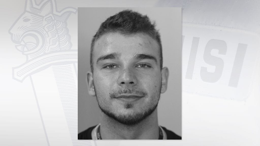 Poliisi epäilee Aarni Ahjolinnaa tapon yrityksestä ja pyytää miehestä vihjeitä.