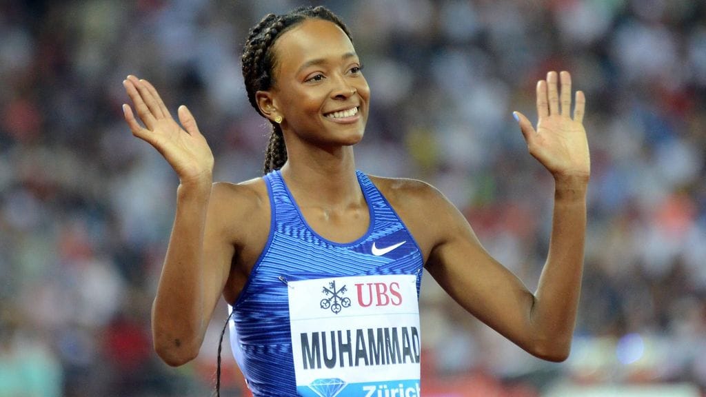 Dalilah Muhammad paineli maailmanennätyksen.