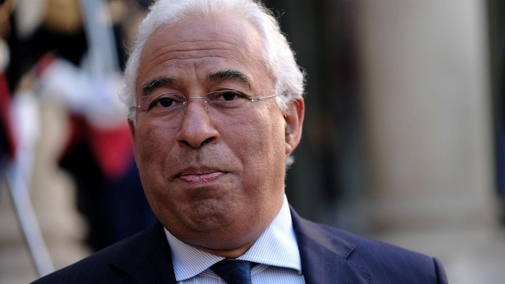 Kasvuun kääntyneen talouden uumoillaan auttavan pääministeri Antonio Costaa parlamenttivaaleissa.