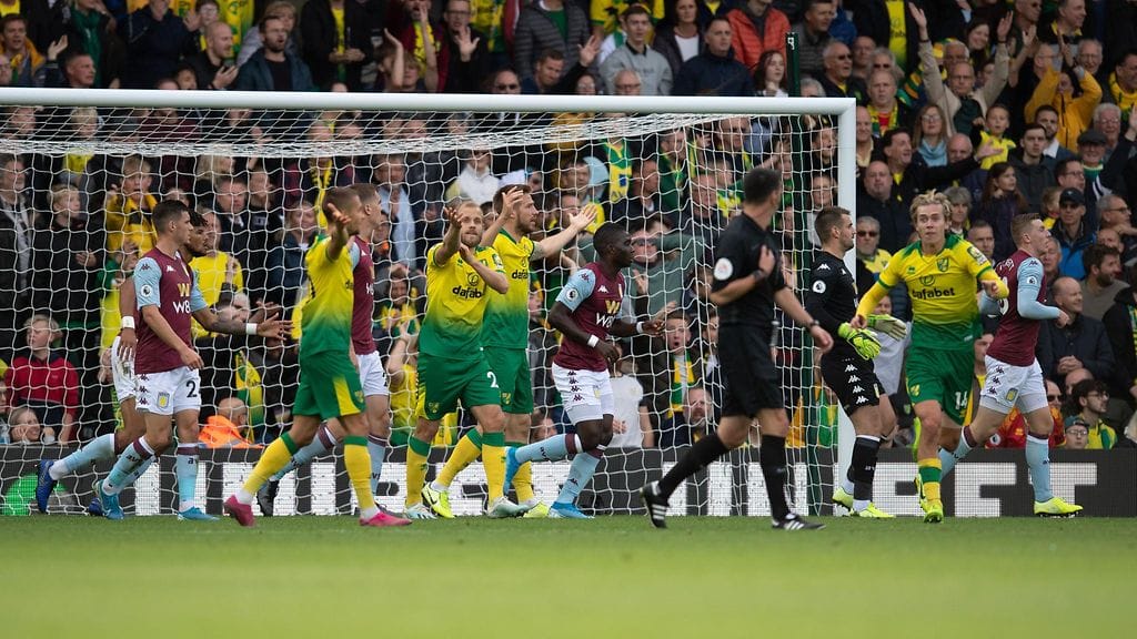 Teemu Pukin edustama Norwich sai Aston Villalta selkäänsä.