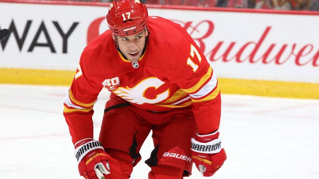 Milan Lucic siirtyi täksi kaudeksi Edmonton Oilersista Calgary Flamesiin.