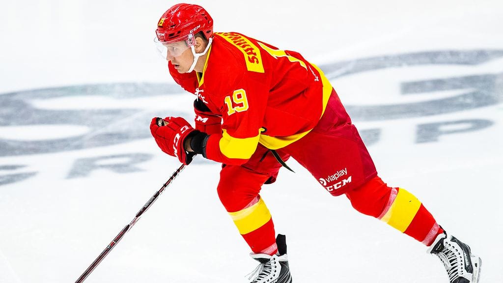 Veli-Matti Savinainen pelasi Jokerien paidassa harjoitusottelussa Tikkurilassa.