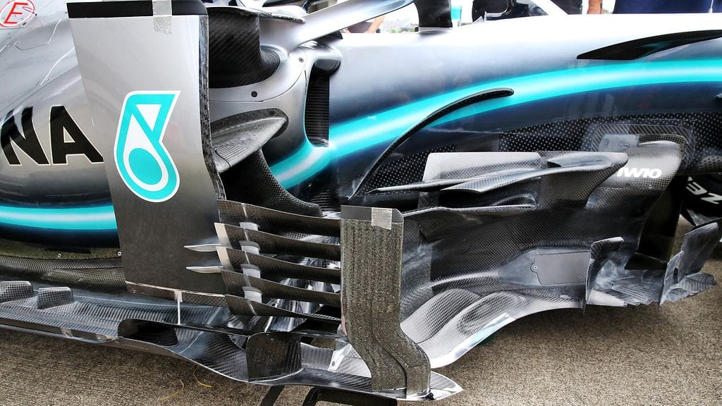 Mercedeksen kääntölevyt ovat kokeneet mullistuksen Suzukaan tultaessa.