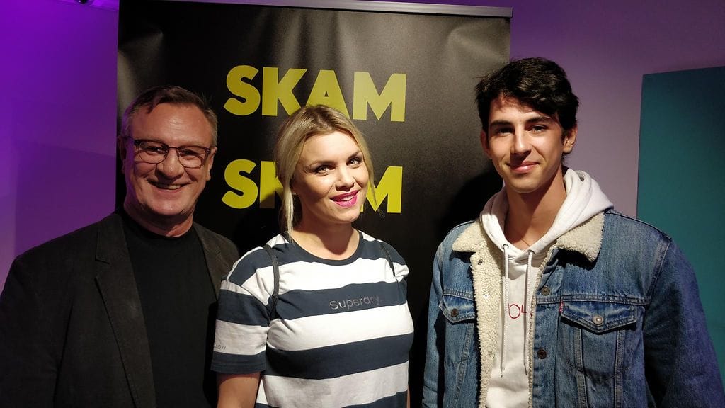 Esko Kovero (vasemmalla), Irina Vartia ja Pablo Ounaskari osallistuivat Skam-musikaalin kutsuvierasnäytökseen.