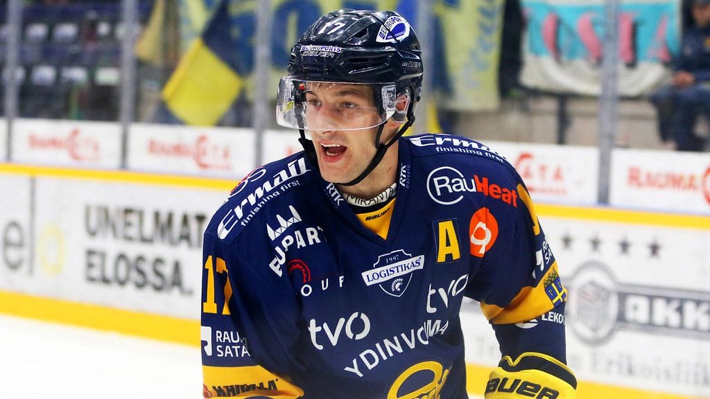 Lukon Justin Danforth värkkäsi kaksi maalia SaiPaa vastaan.