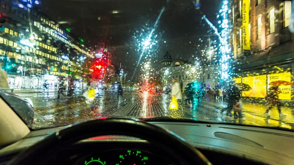 Helsingin ydinkeskusta syksyllä. Kuvituskuva.