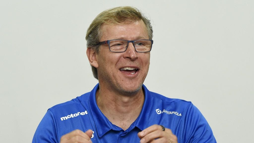 Huuhkajien päävalmentaja Markku Kanerva ennakoi vierasottelua Bosnia-Hertsegovinaa vastaan:"Me olemme valmiita"