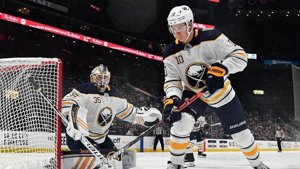 Henri Jokiharju on ottanut paikkansa Buffalo Sabresin takalinjoilta.