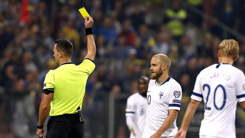 Lukas Hradecky joukkueen ilmapiiristä lauantain murskatappion jäljiltä:"Sekoitus aika monia tunteita"