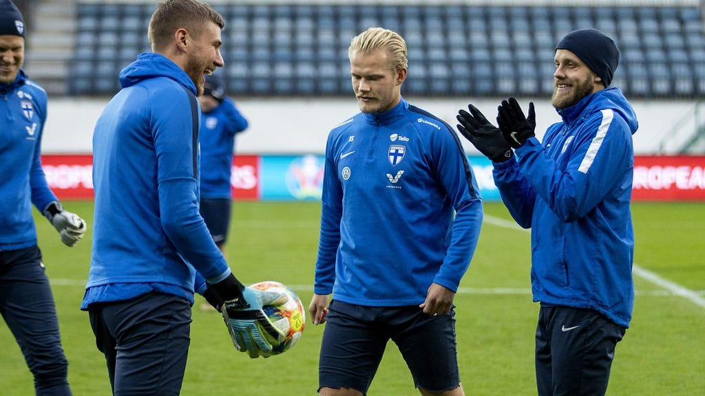 Miten Huuhkajien käy tänään Turussa?