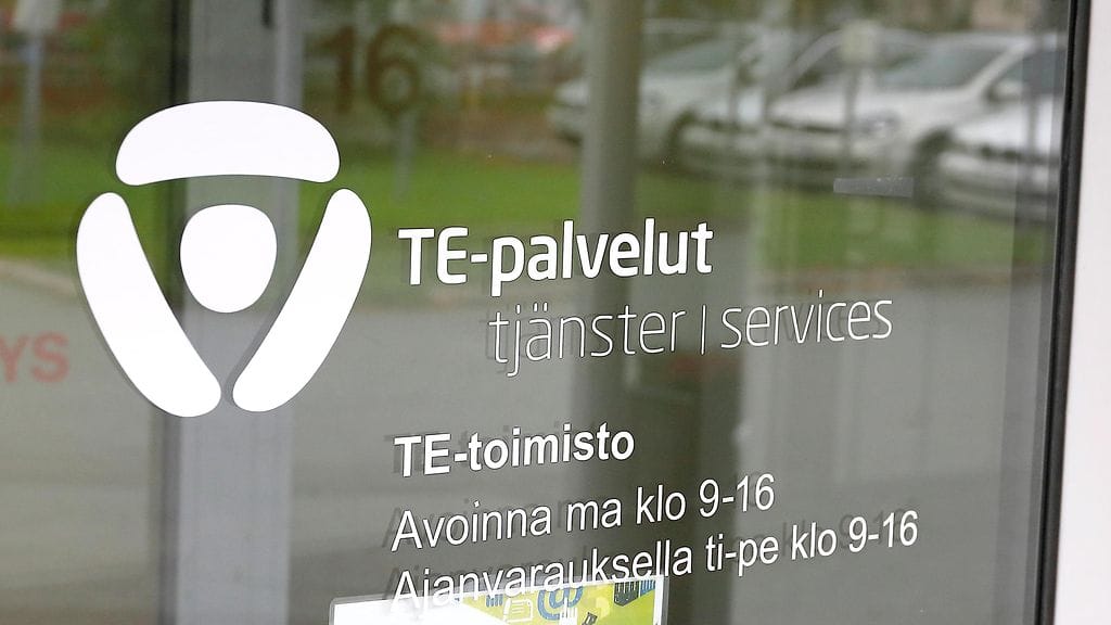 Tilastokeskuksen mukaan 15–74-vuotiaita työttömiä oli elokuussa 53 000 enemmän kuin vuotta aiemmin.