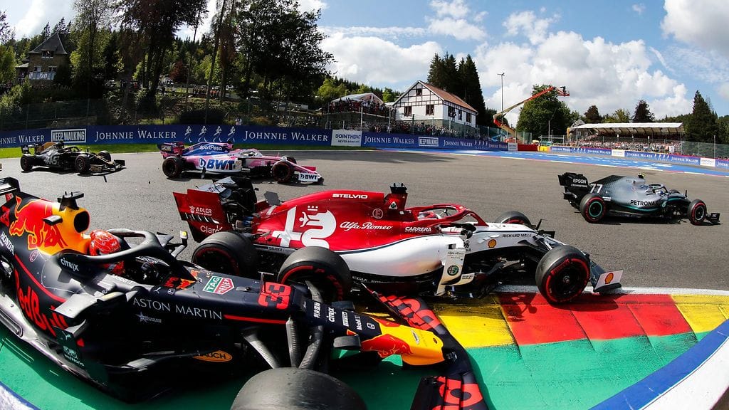 Kimi Räikkönen on ollut Max Verstappenin kanssa muutamia kertoja tiukoissa tilanteissa.