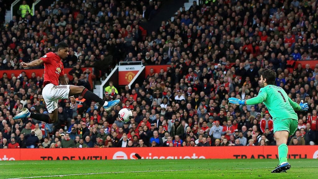 Marcus Rashford vei Unitedin johtoon avausjaksolla.