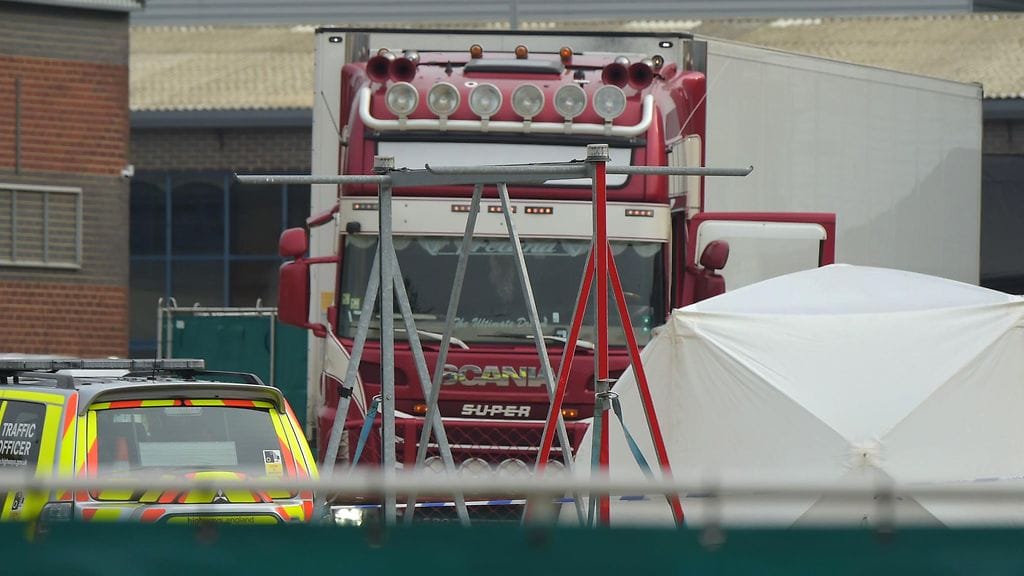 Essex 39 ruumista rekka-auto kontti 23.10.2019 1