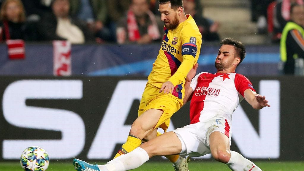 Lionel Messi teki Barcelonan avausmaalin Slavia Prahaa vastaan. Hän on nyt onnistunut maalinteossa 15 perättäisellä Mestarien liiga -kaudella.