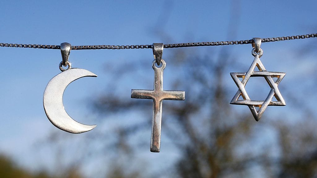 Vuoden 2015 tilastoissa jotain uskoa tunnusti viisi kuudesosaa maailman ihmisistä.