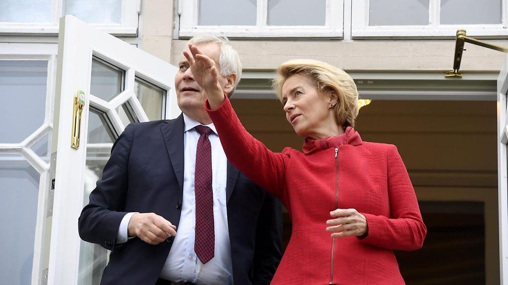 Pääministeri Antti Rinne (sd.) ja Euroopan komission tuleva puheenjohtaja Ursula von der Leyen tapasivat pääministerin virka-asunnolla Kesärannassa.