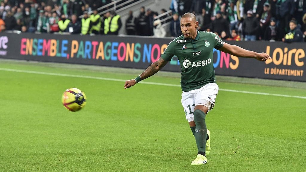 St. Etiennen Gabriel Silva teki oman maalin.