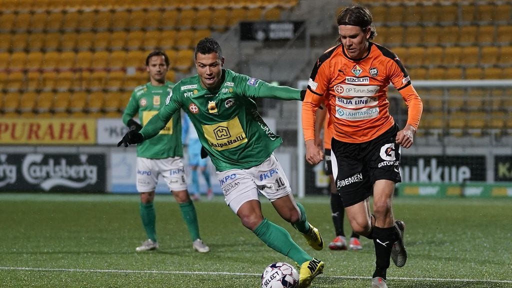 Mika Ääritalo iski 1-0 avausosuman TPS:lle.