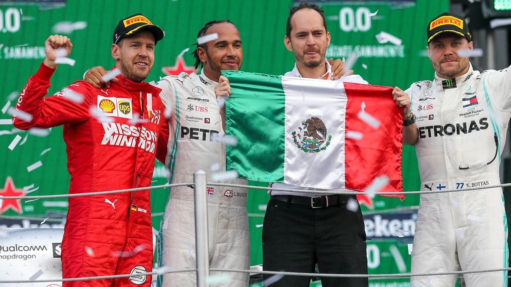 Sebastian Vettel yllättyi Mercedeksen taktisista ratkaisuista Meksikossa.