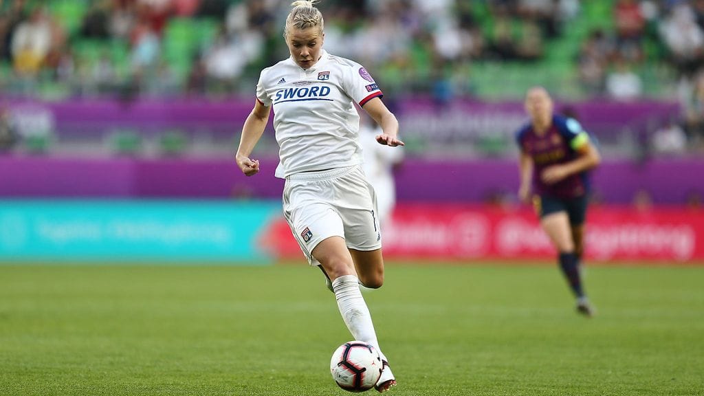 Lyonin Ada Hegerberg nousi kaikkien aikojen maalintekijäksi Mestarien liigassa.