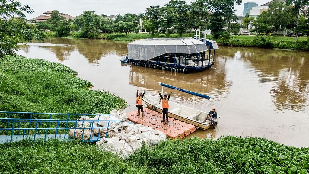Jokien muoviroska, keräyslaite, Ocean Cleanup, Jakarta