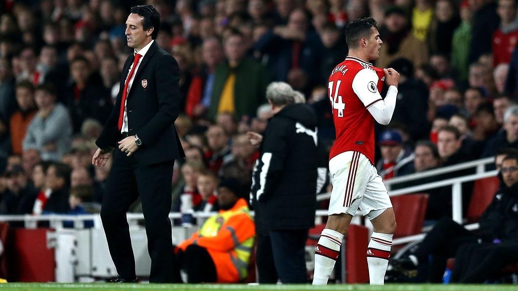 Granit Xhaka kävi kuumana, kun hänet otettiin vaihtoon sunnuntain Crystal Palace -ottelussa.