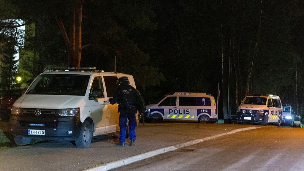 poliisioperaatio-kotka-0211