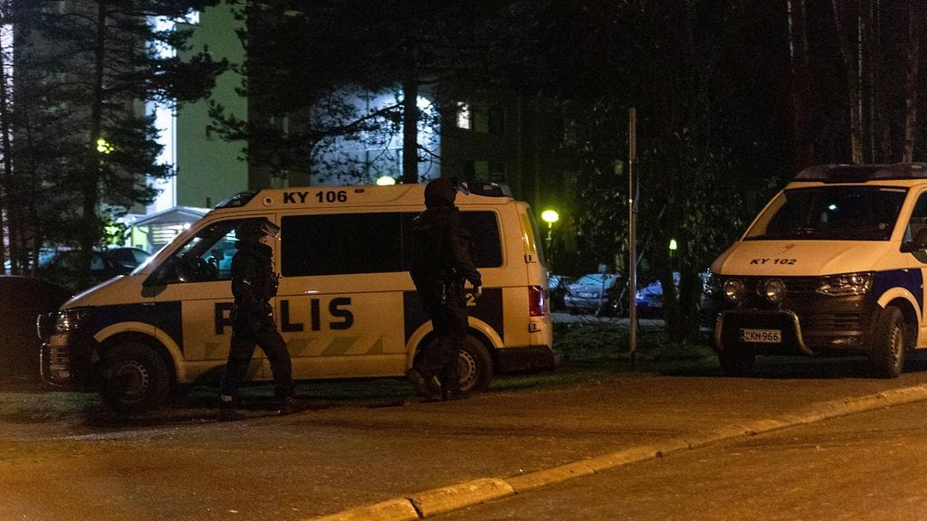 poliisioperaatio-kotka-0211-4