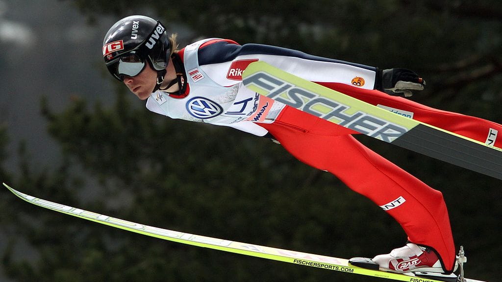 Björn Einar Romören hyppäsi mäkihypyn maailmanennätyksen vuonna 2005.