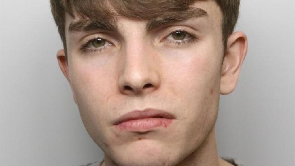 Thomas Griffiths iski useita kertoja veitsellä entistä tyttöystäväänsä ja yritti lavastaa kuoleman itsemurhaksi asettamalla murhassa käytetyn keittiöveitsen uhrinsa käteen.