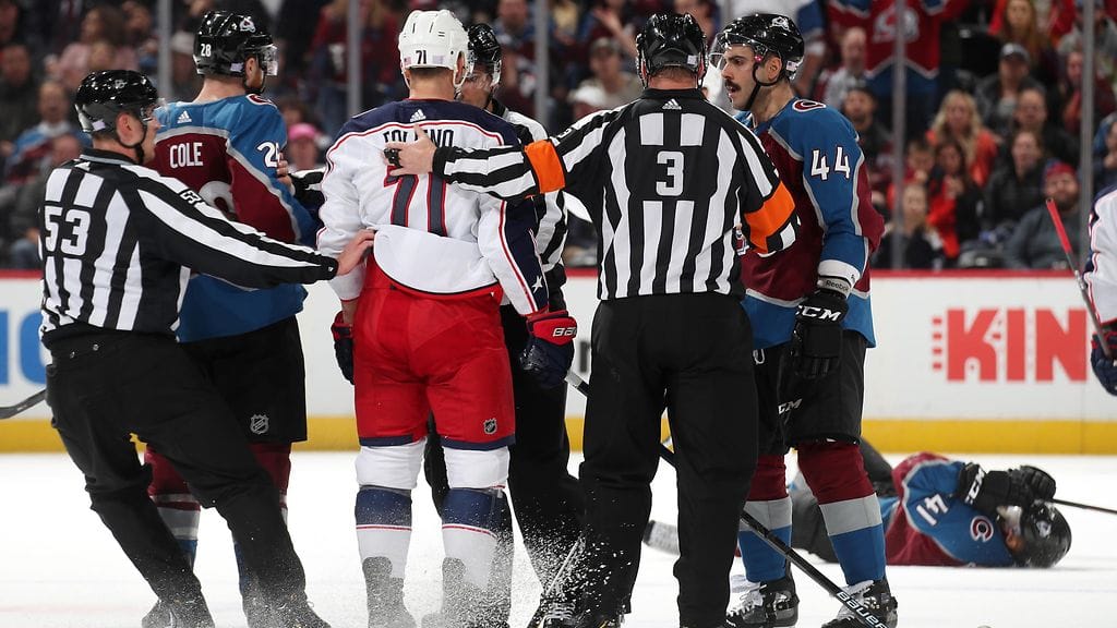 Pierre-Edouard Bellemare jäässä Nick Folignon sikailun jäljiltä.