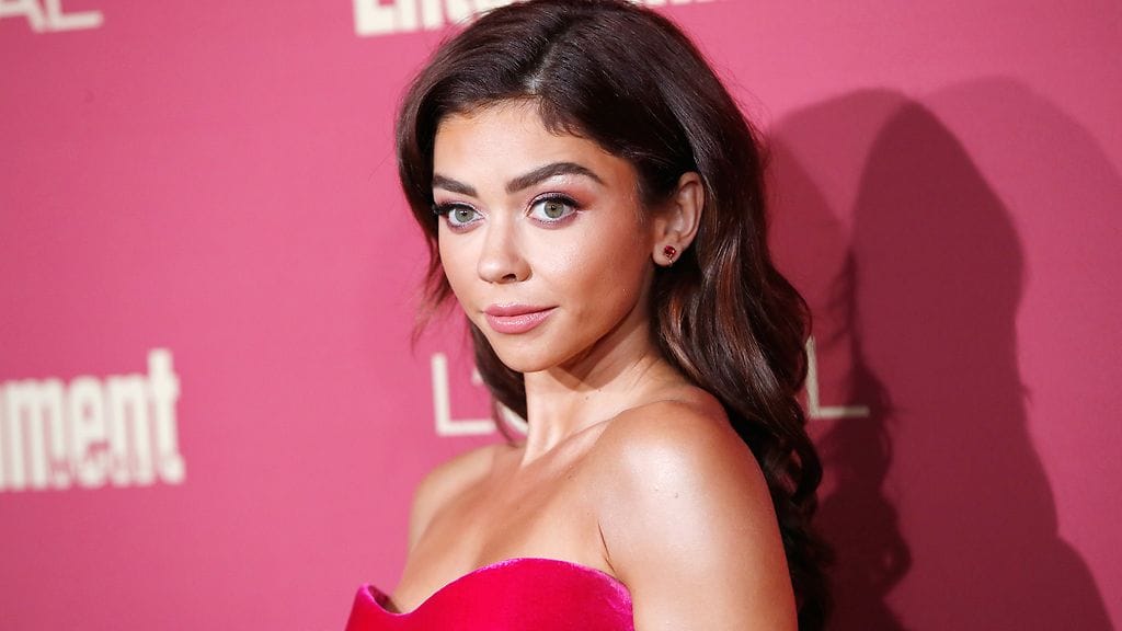 Sarah Hyland kihlautui heinäkuussa.