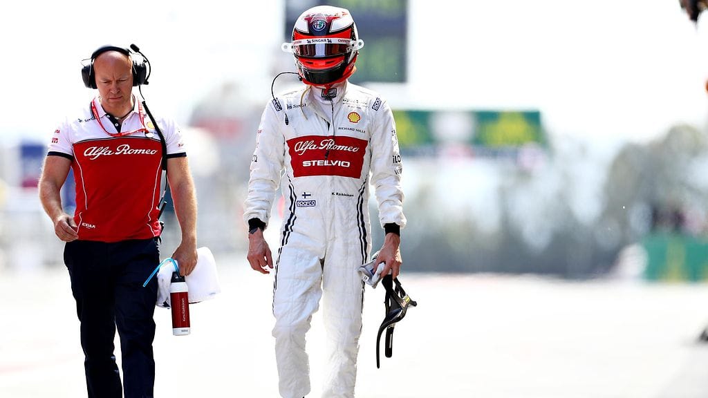 Kimi Räikkönen ajopuvussaan
