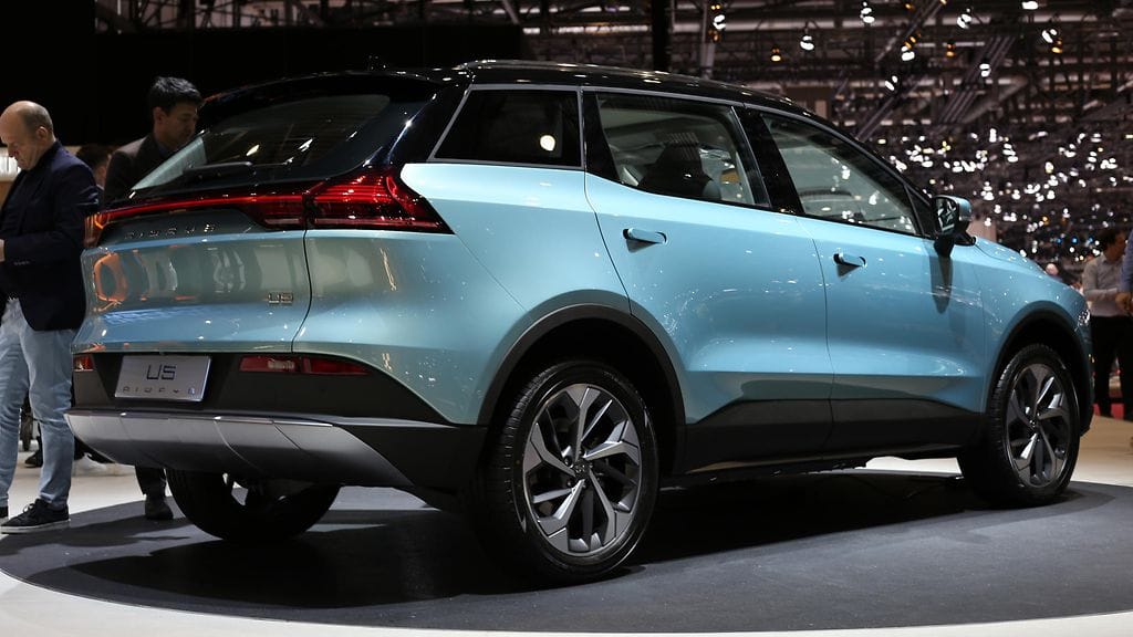 Aiways U5 on täyssähköinen katumaasturi Kiinasta.