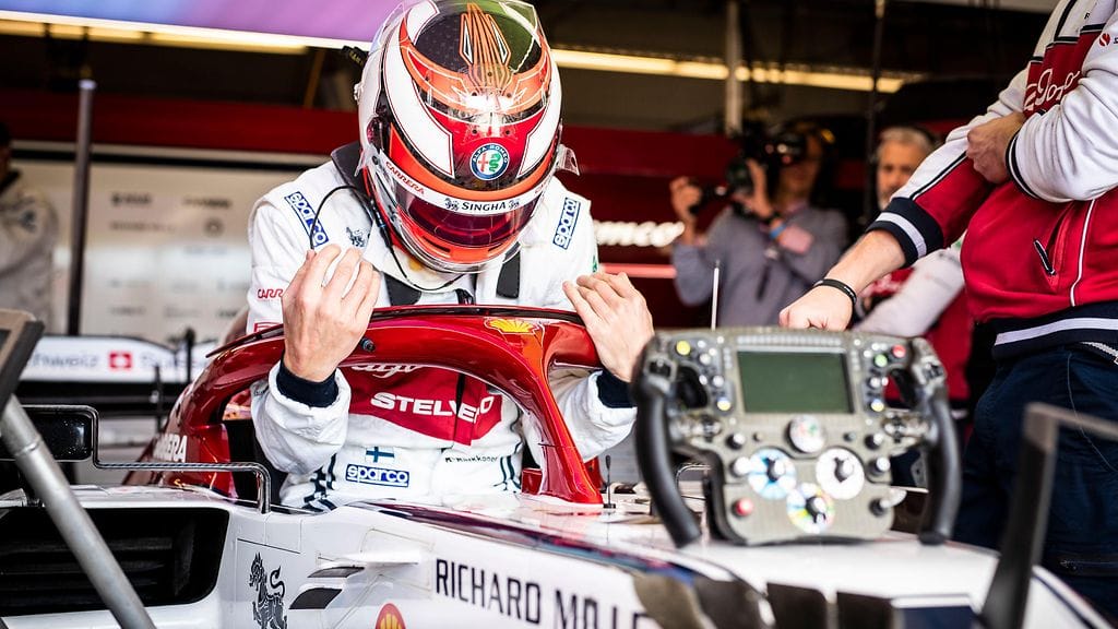 Kimi Räikkönen aiemmissa ajohaalareissaan.