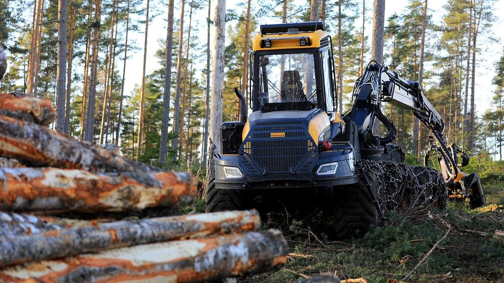Kuvituskuva. Ponssen metsäkone Salossa.