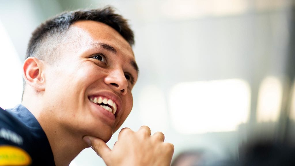 Alexander Albon sai kuulla Red Bull -paikastaan Helmut Markolle tyypilliseen tapaan.