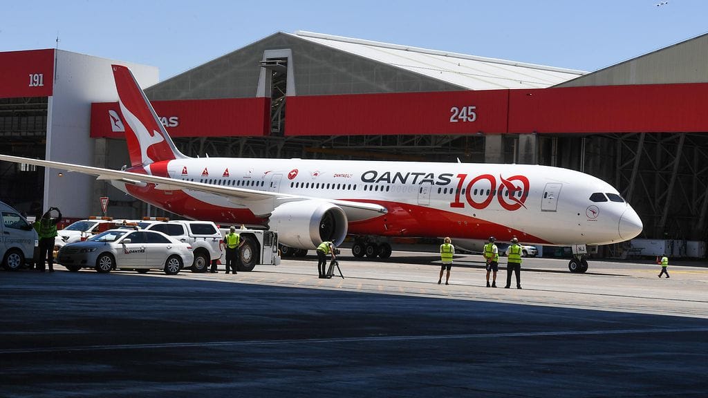 Matka Lontoosta Sydneyhyn kesti kaikkiaan 19 tuntia 19 minuuttia.