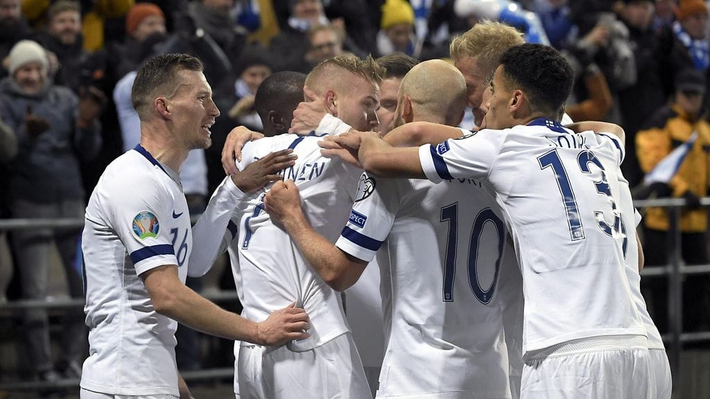 Suomi pelaa jalkapallon miesten arvokisoissa!