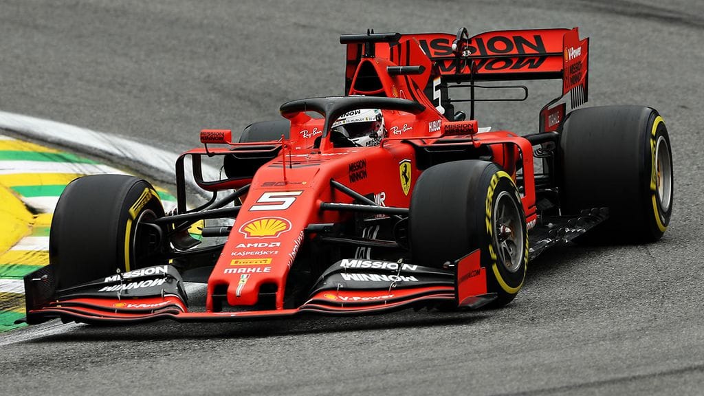Sebastian Vettel oli nopein perjantain harjoituksissa Brasiliassa.