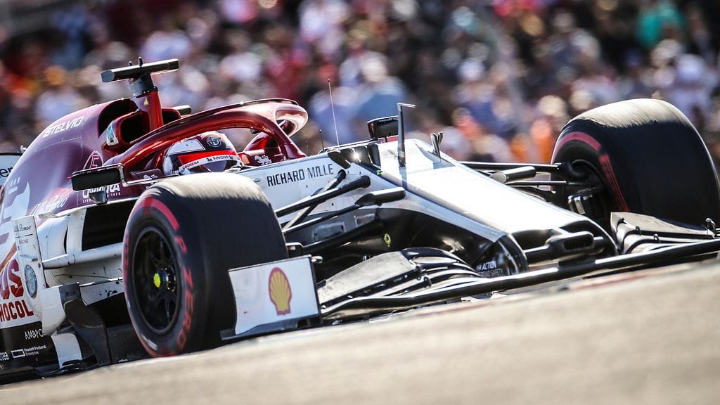 Kimi Räikkönen selvisi Brasilian GP:n aika-ajojen loppuhuipennukseen.