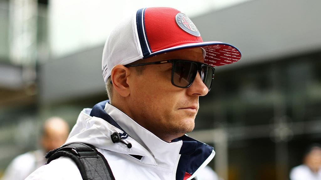 Kimi Räikkösellä oli vaikeuksia auton kääntyvyyden kanssa.