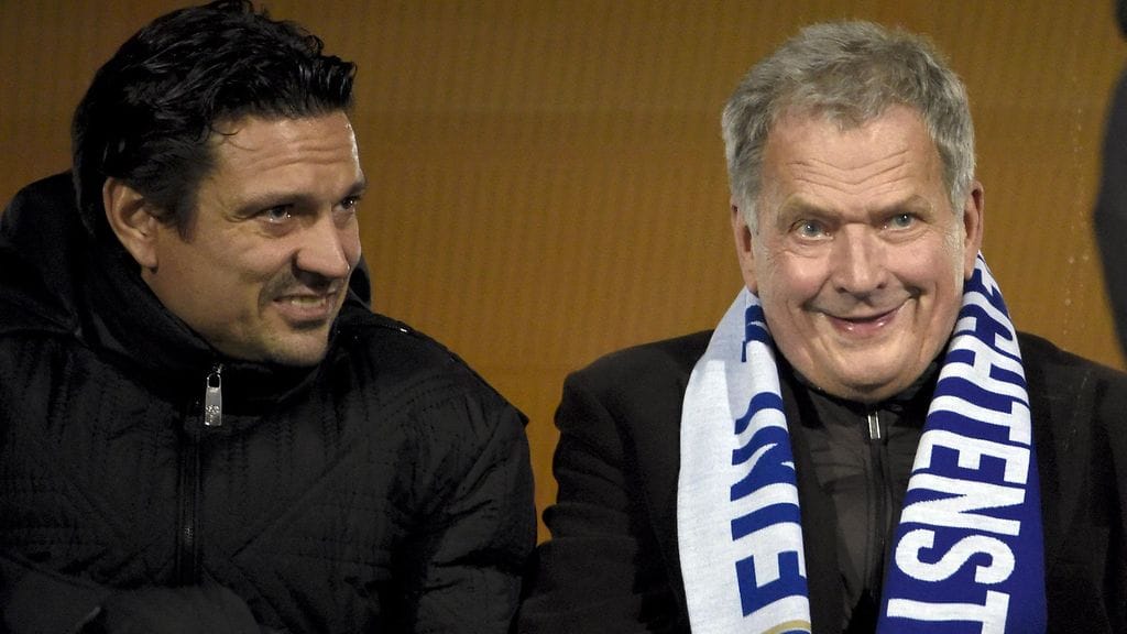 Historiallinen hetki! Suomen EM-kisaunelmista tuli totta kertarysäyksellä - Töölössä kansa tuulettaa 3-0 voittoa